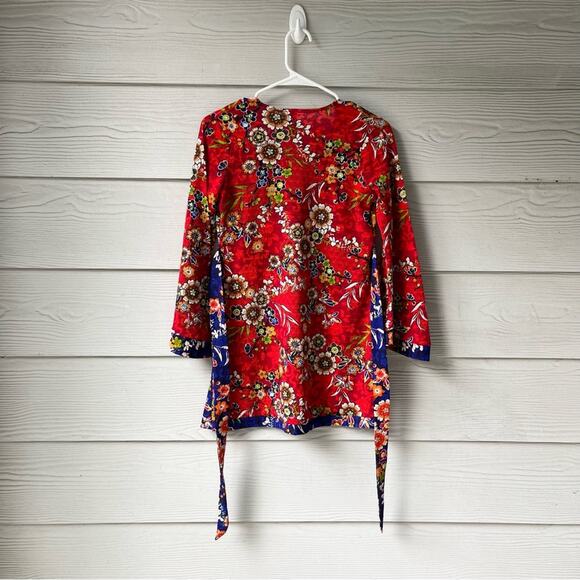 Becca By Rebecca Tie At Back Deep V Floral Top.-CA4 - Picture 4 of 9